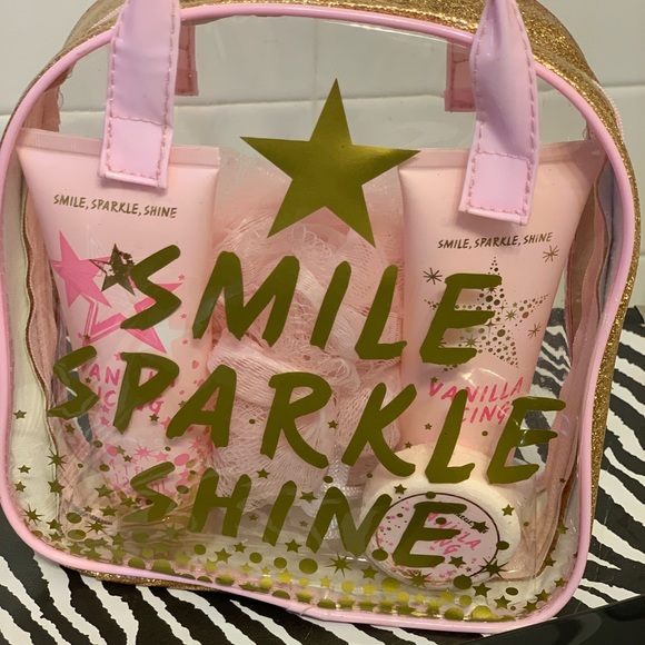 Bath Set - Picture 2 of 3